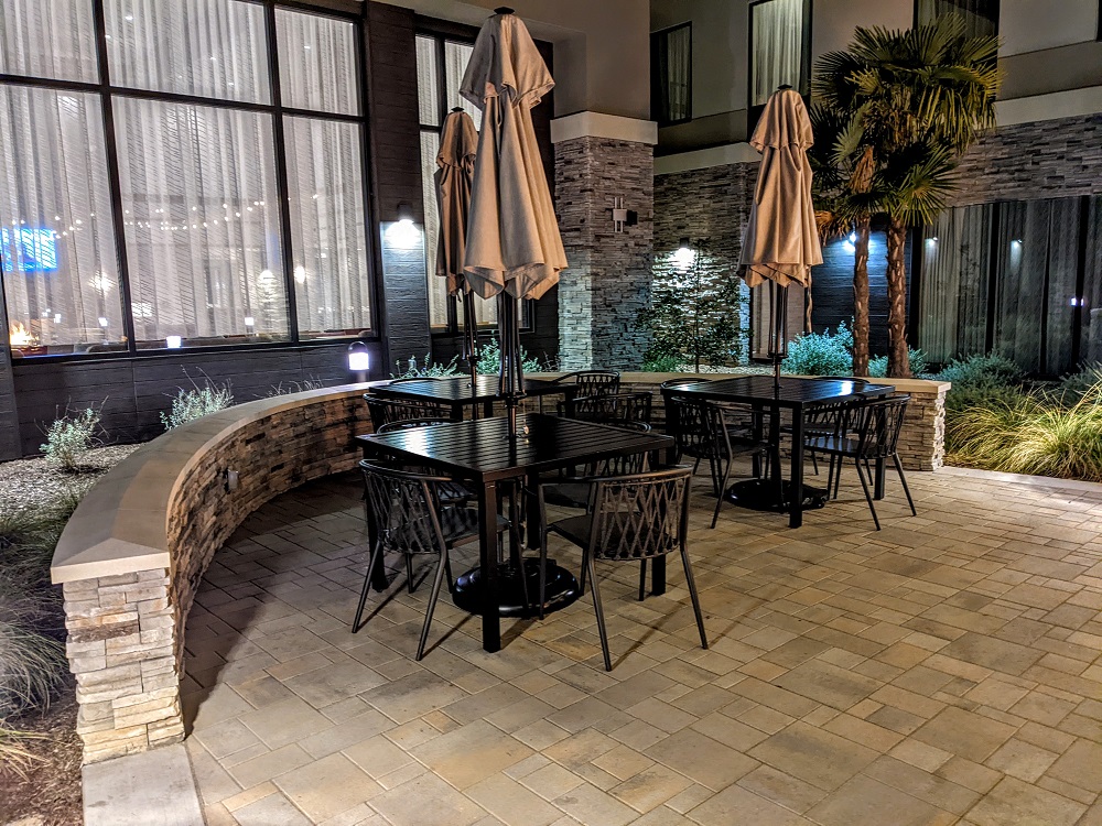 Staybridge Suites Temecula, CA - Outdoor seating