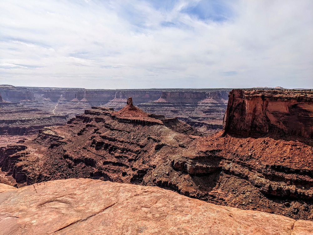 Dead Horse Point State Park - View along the West Rim trail