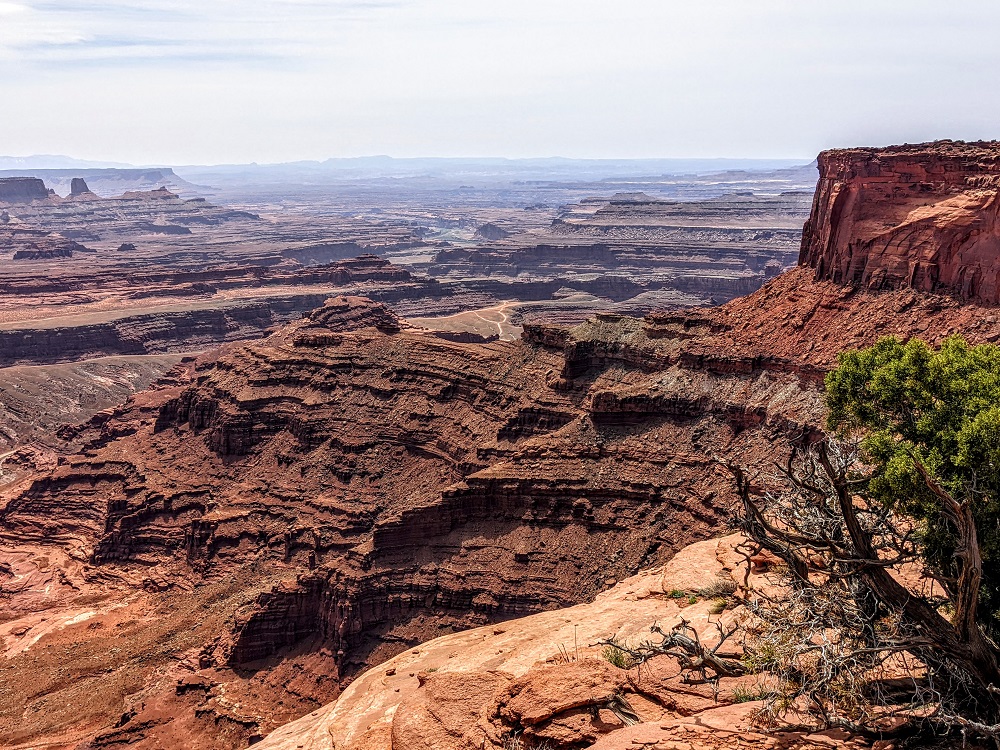 Dead Horse Point State Park - View to the south from Basin Overlook