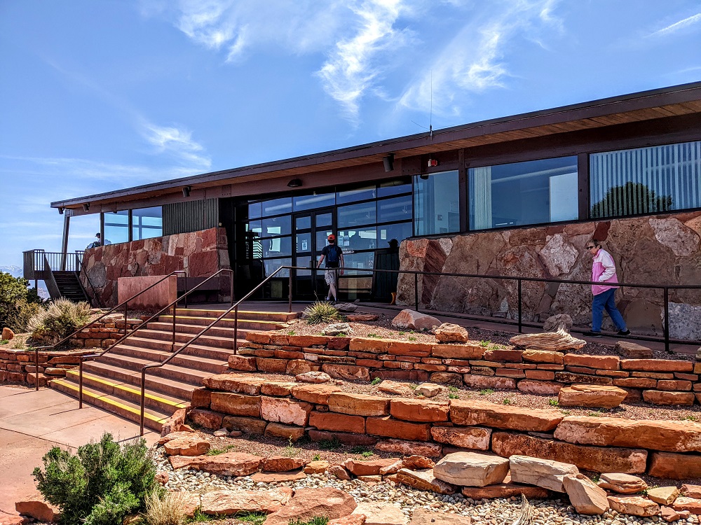 Dead Horse Point State Park visitor center