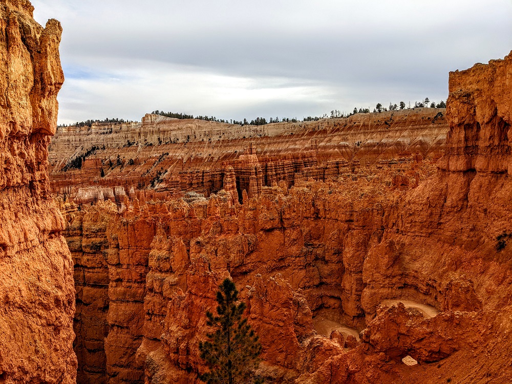 Bryce Canyon National Park - Formations on Navajo Loop Trail