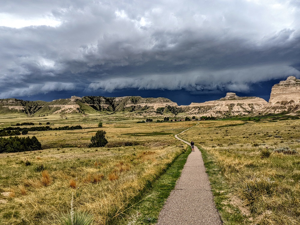 Bad weather rolling in at Scotts Bluff National Monument