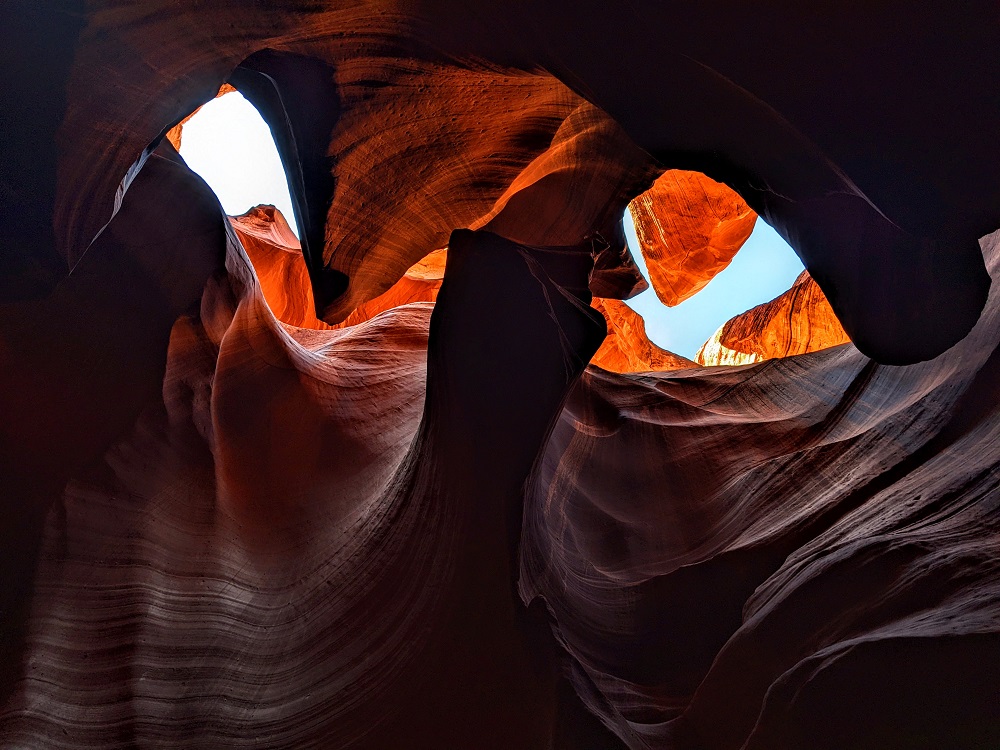 Looking up in Upper Antelope Canyon 2