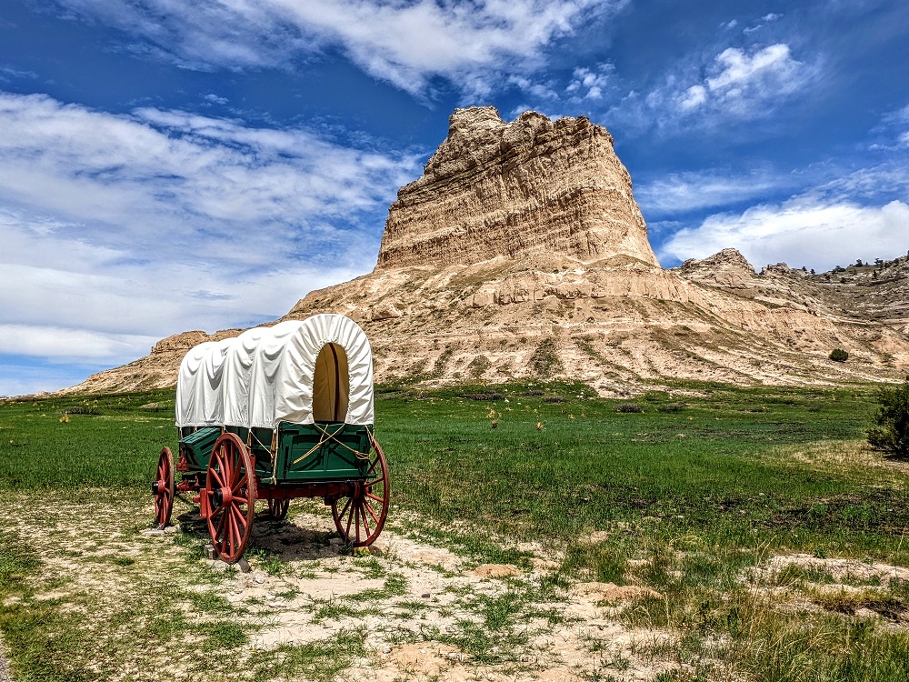 Replica wagon at Scotts Bluff National Monument 2