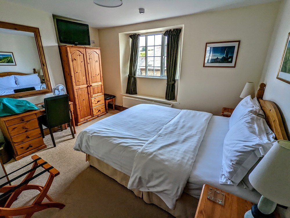 Our room at the Globe Inn in Frogmore, England