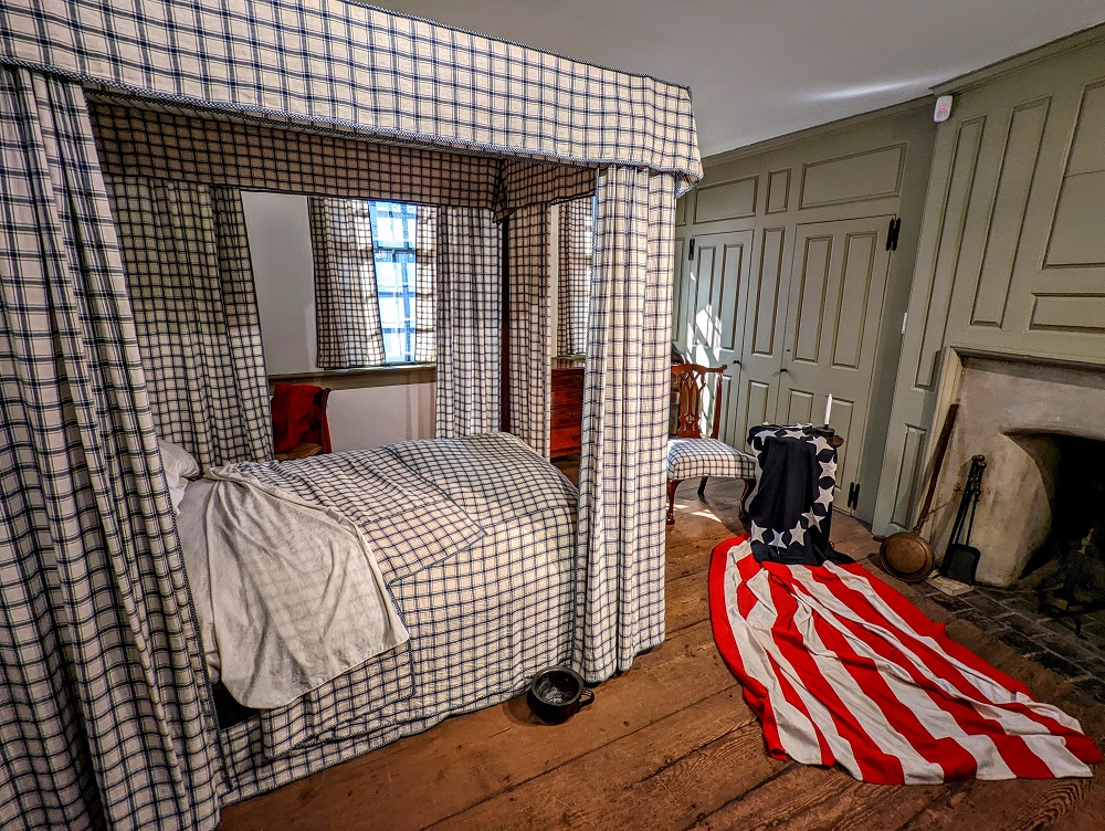 betsy-ross-bedroom-at-the-betsy-ross-house-in-philadelphia-pa-no