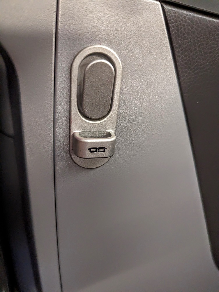 Eurowings Discover business class - Hooks for jacket & glasses