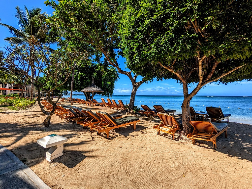 Hilton Mauritius Resort & Spa beach and sun loungers