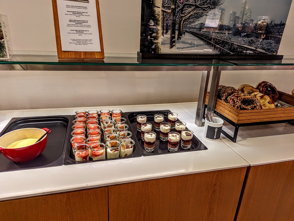 Lufthansa Senator Lounge at Frankfurt airport - Desserts & pretzels