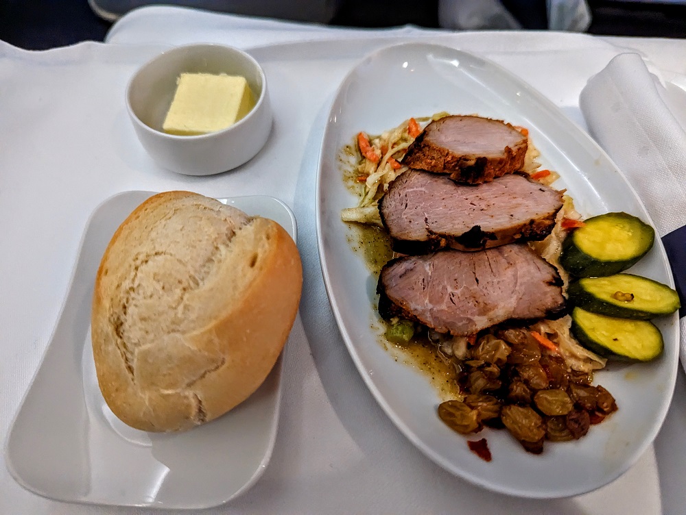 Lufthansa business class DFW-FRA - BBQ pork tenderloin & horseradish slaw