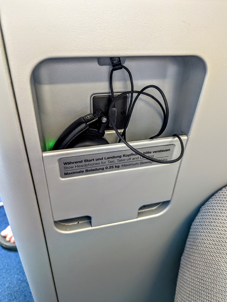 Lufthansa business class DFW-FRA - Noise reducing headphones location