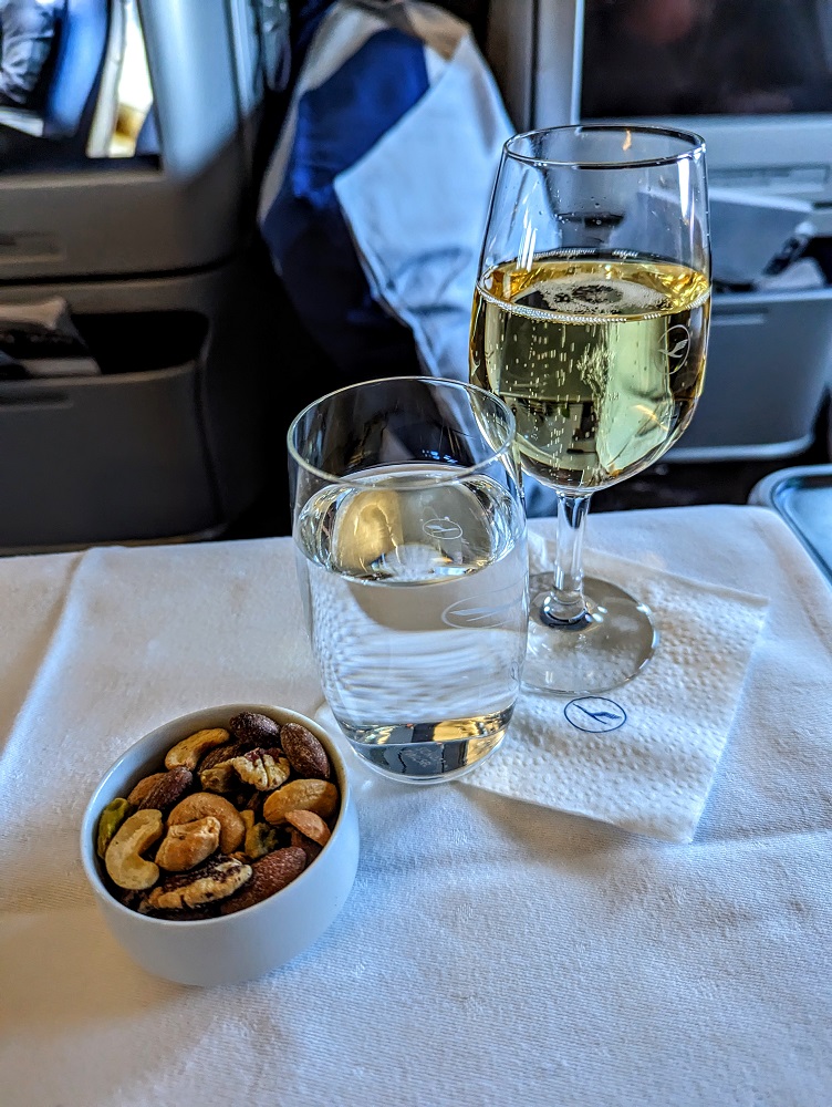 Lufthansa business class DFW-FRA - Sparkling wine, water & mixed nuts