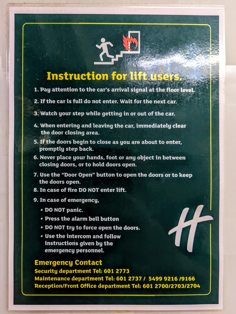 Holiday Inn Mauritius Mon Tresor - 9 step instruction manual for using an elevator