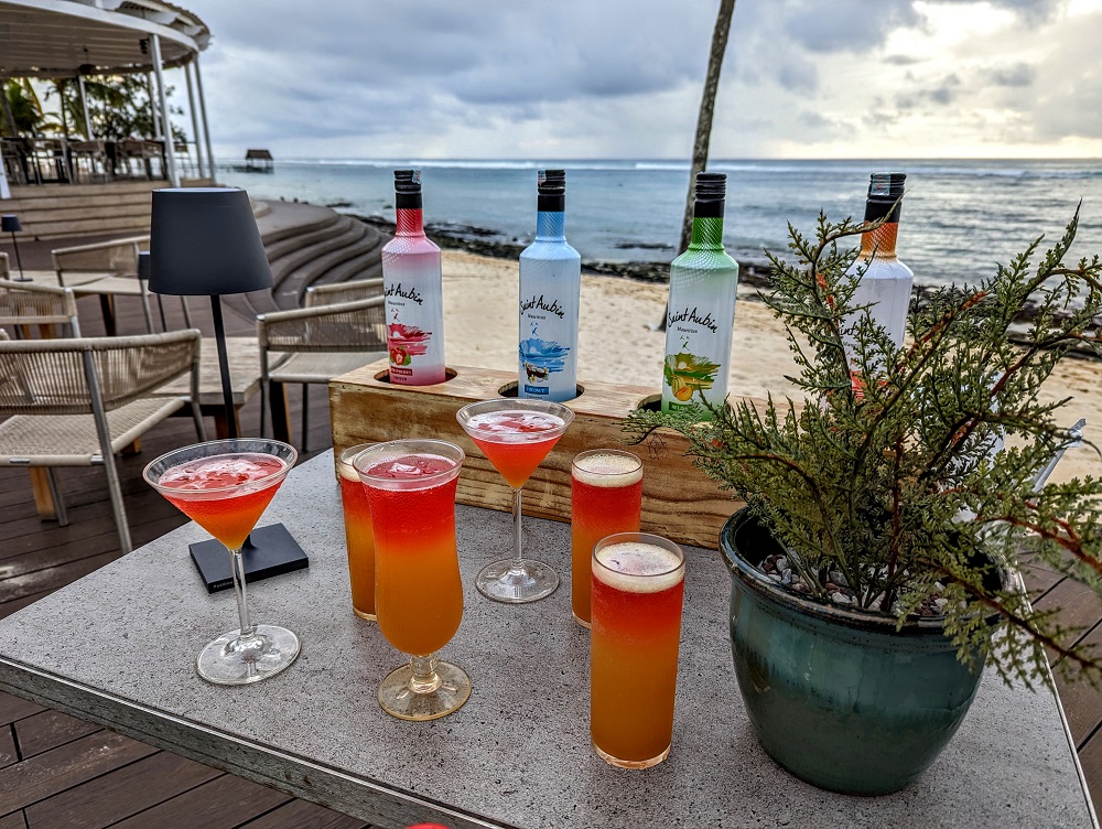 Le Méridien Ile Maurice (Mauritius) - Sundowners cocktails
