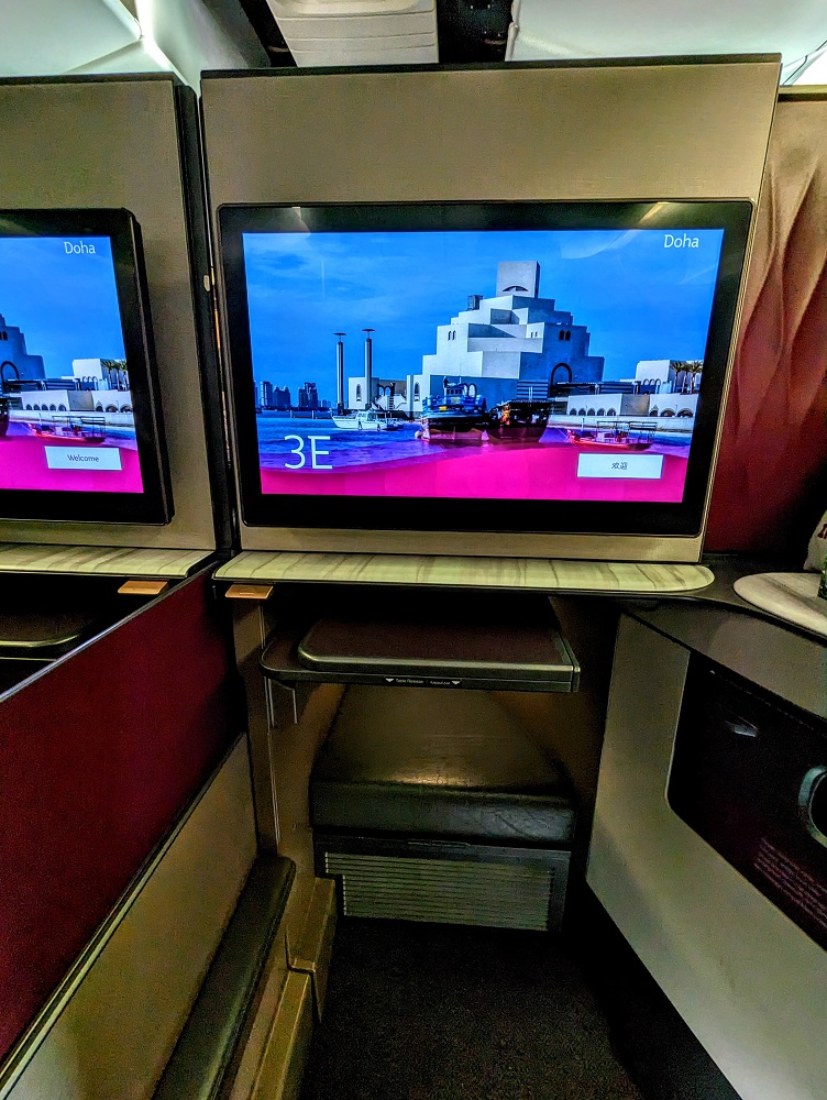 Qatar Airways Business Class Qsuites JNB-DOH - Qsuite in-flight entertainment screen