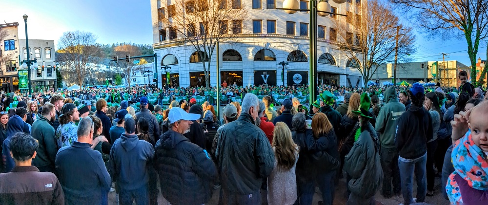 Panorama of the World's Shortest St Patrick's Day Parade in Hot Springs, AR