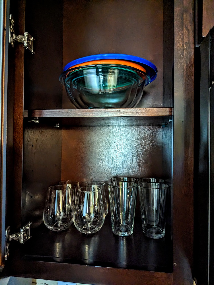 Residence Inn Rapid City, SD - Drinking glasses & Pyrex bowls