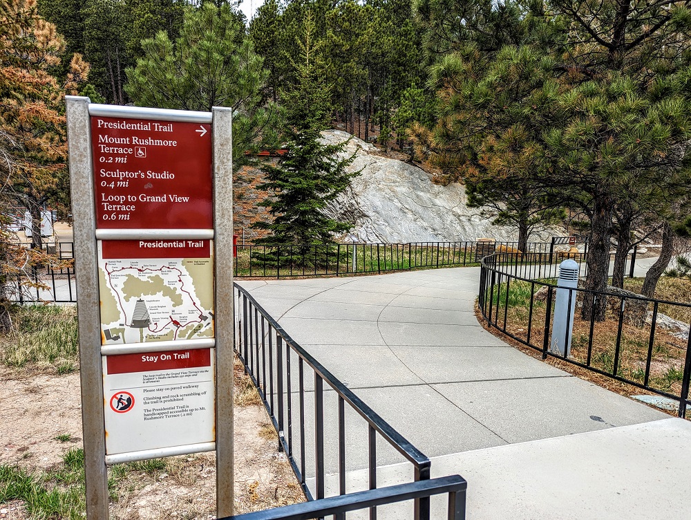 Start of the Presidential Trail at Mount Rushmore