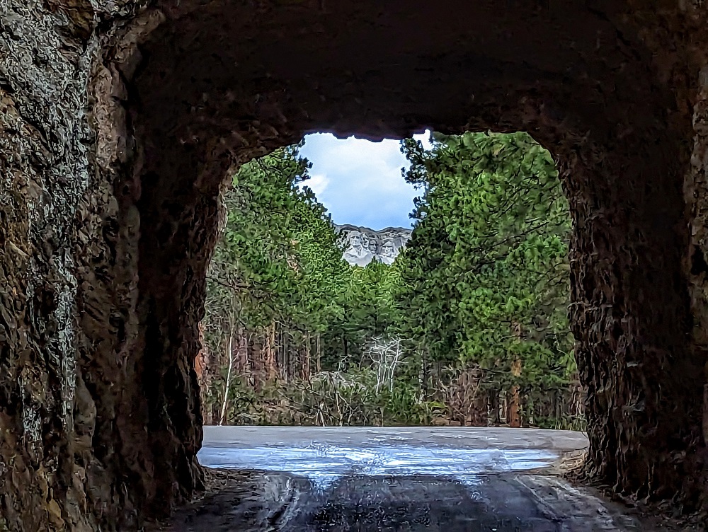 Custer State Park - Mount Rushmore from CC Gideon Tunnel