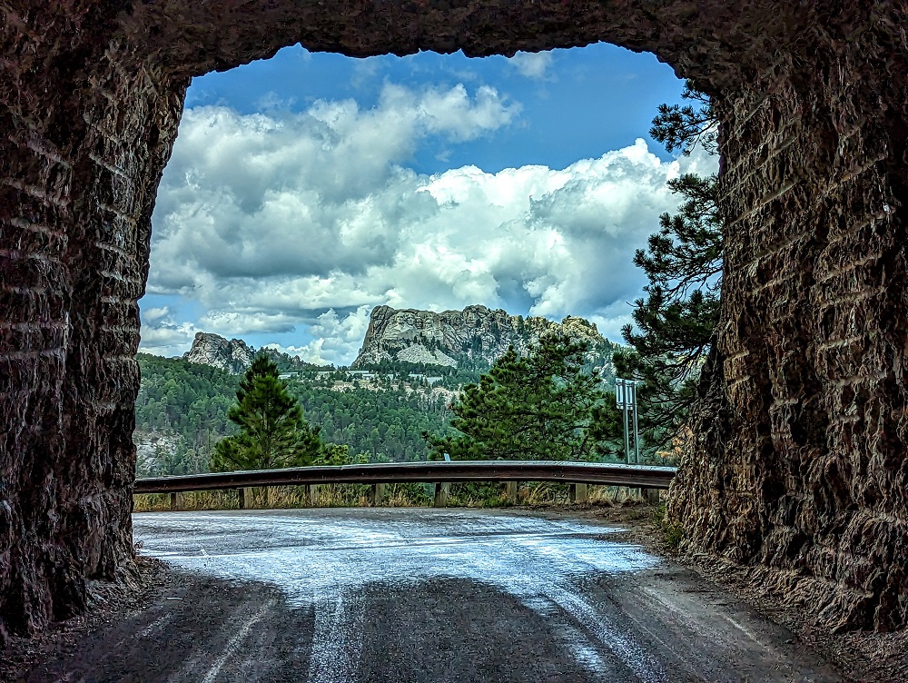 Custer State Park - Mount Rushmore through Doane Robinson Tunnel