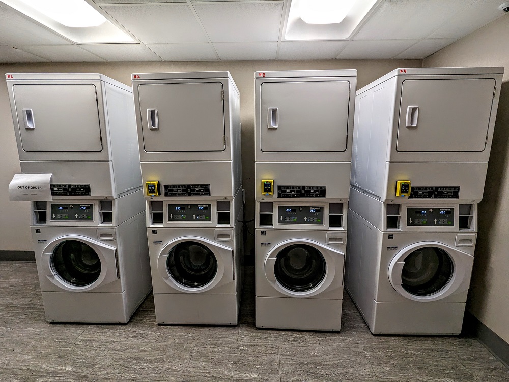 Residence Inn Rapid City, SD - Guest laundry room
