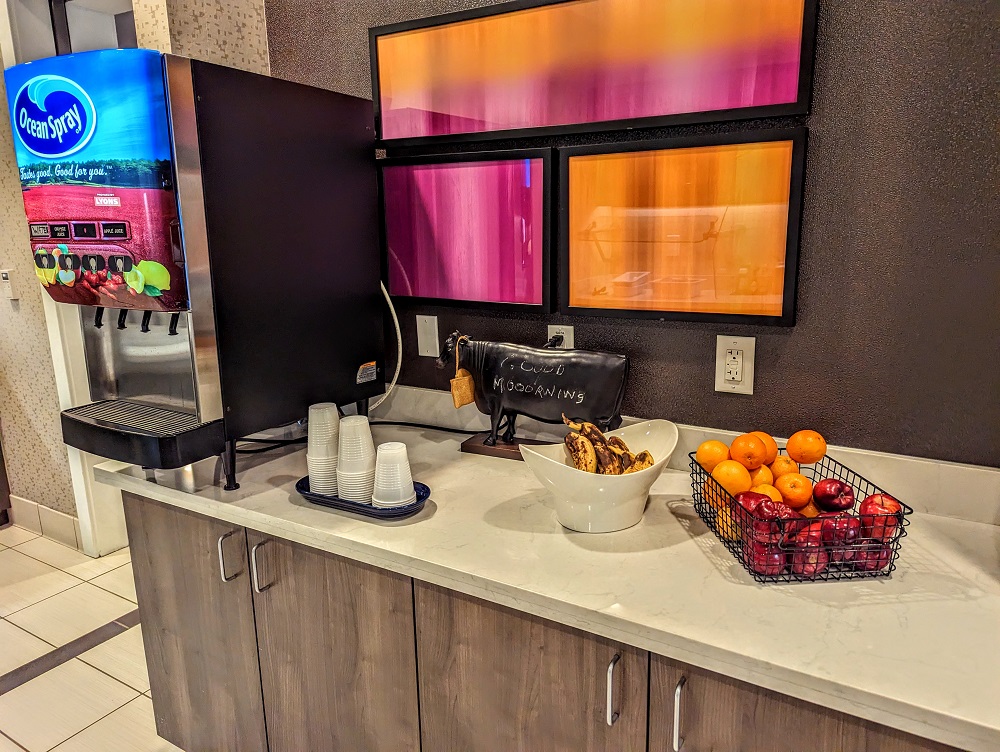 Residence Inn Rapid City, SD breakfast - Fruit & juice machine