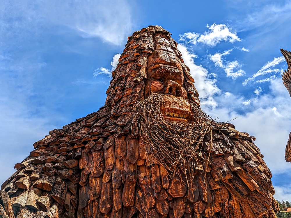 World's Largest Bigfoot - Dahl's Chainsaw Art, Keystone SD