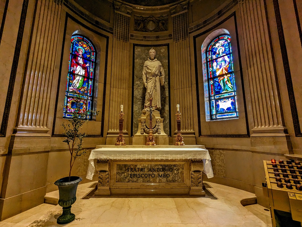 Cathedral of Saint Paul - St Anthony chapel