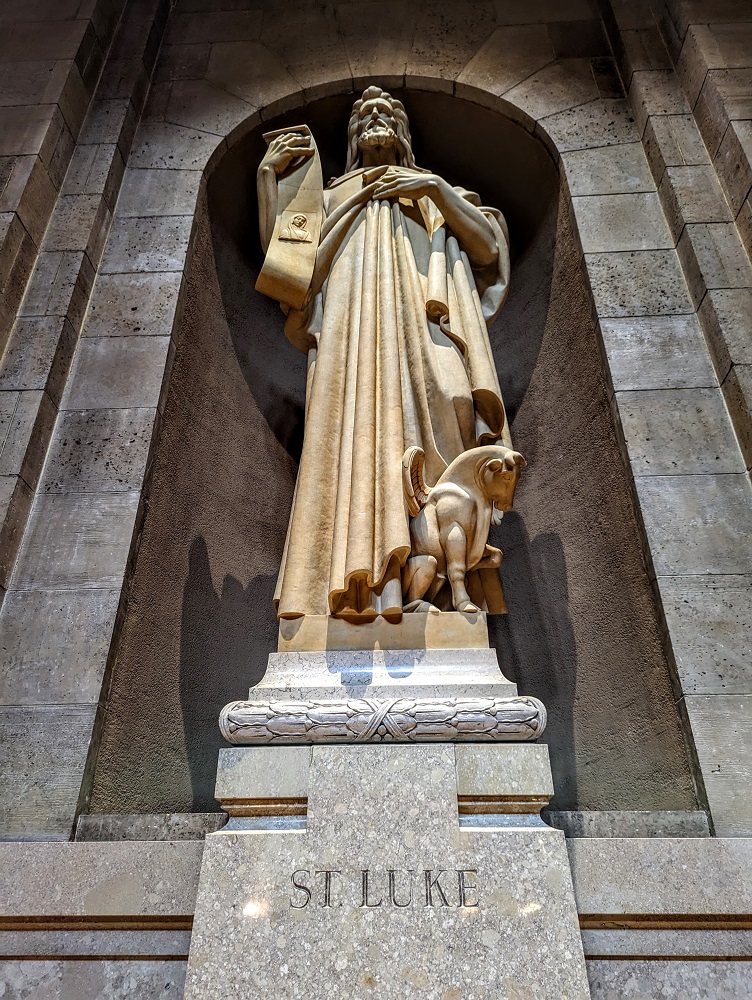Cathedral of Saint Paul - Statue of St Luke