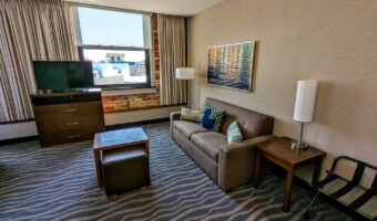 Homewood Suites Grand Rapids Downtown, MI - Living room