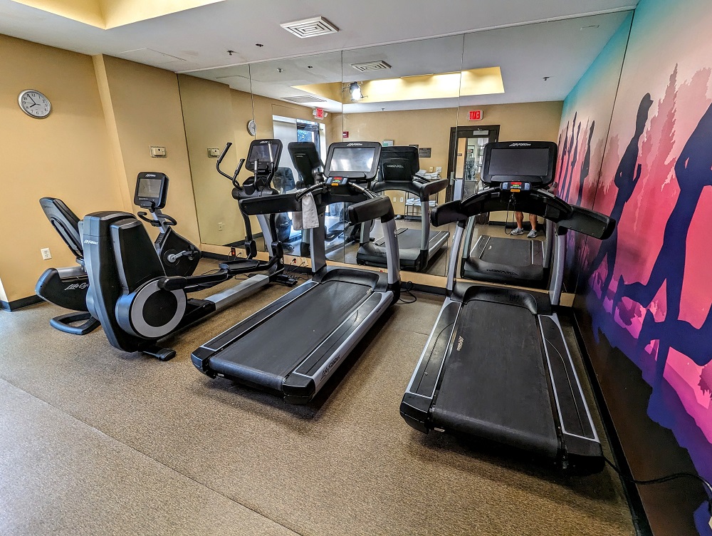 Hyatt Place Detroit Auburn Hills Fitness room