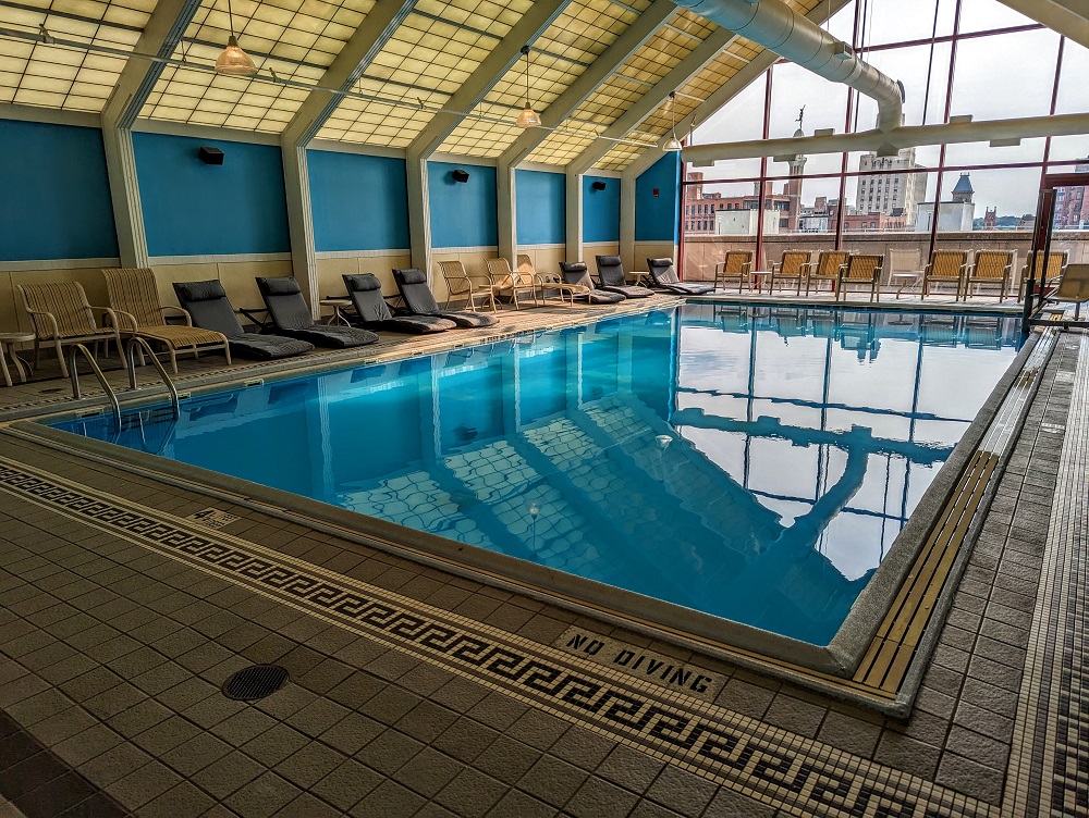 Hyatt Regency Rochester, NY - Indoor swimming pool