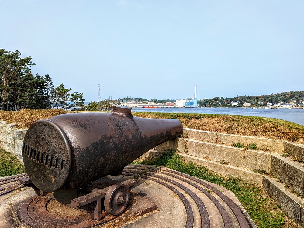 Fort Knox, Maine - 15-inch Rodman cannon