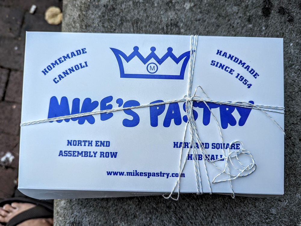 Mike's Pastry box