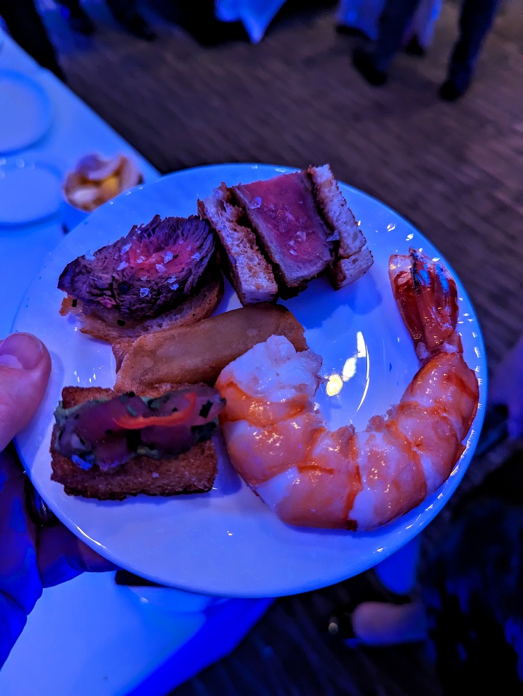 United cardmember events New Year's Eve Charlie Palmer Steak New York City - Giant shrimp & some other tasty bites