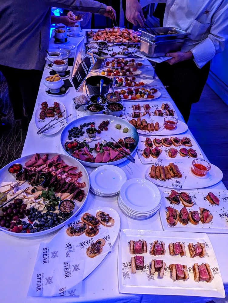 United cardmember events New Year's Eve Charlie Palmer Steak New York City - Hors d'oeuvres