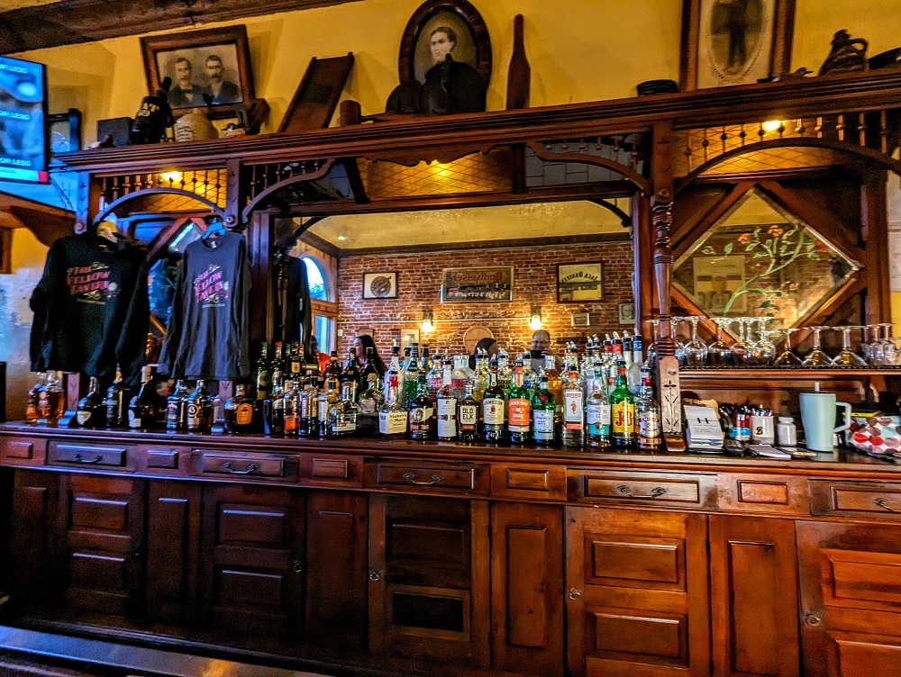 New Harmony, IN - The Yellow Tavern bar