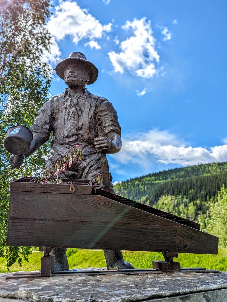 A Tribute To The Miner statue in Dawson City