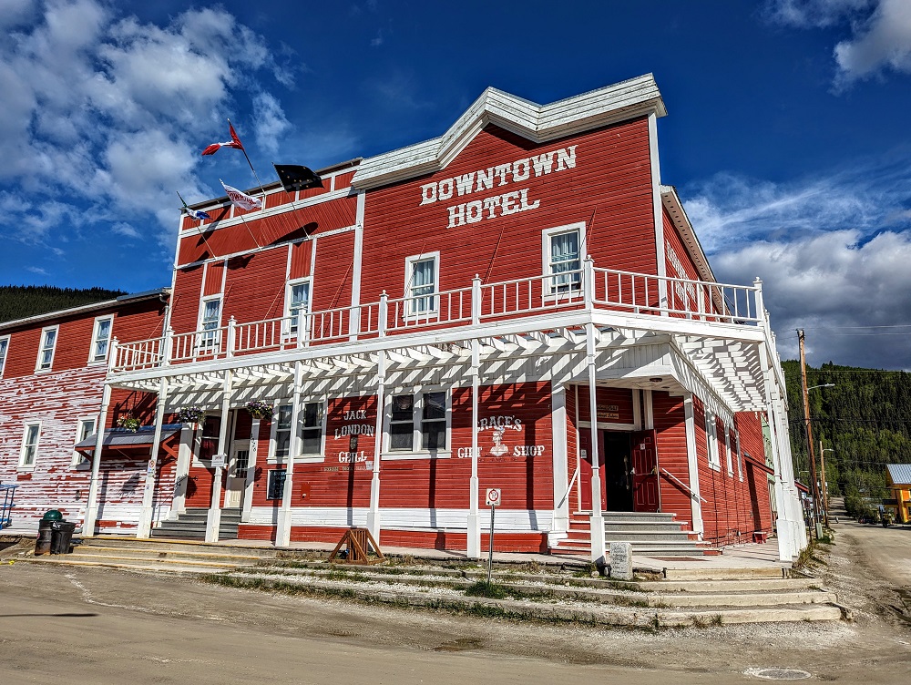 Downtown Hotel & Sourdough Saloon