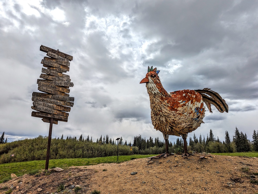 Eggee - chicken statue in Chicken, Alaska