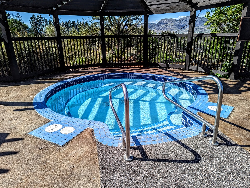 Spirit Ridge Resort in Osoyoos, Canada - Adults-only whirlpool