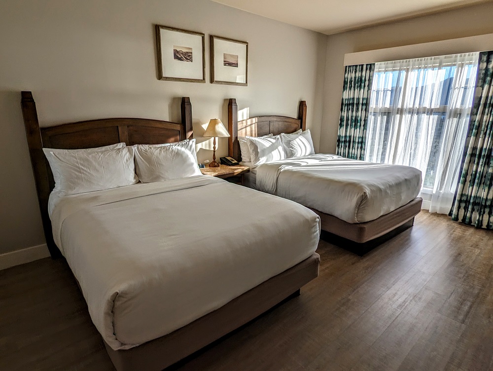 Spirit Ridge Resort in Osoyoos, Canada - Queen beds