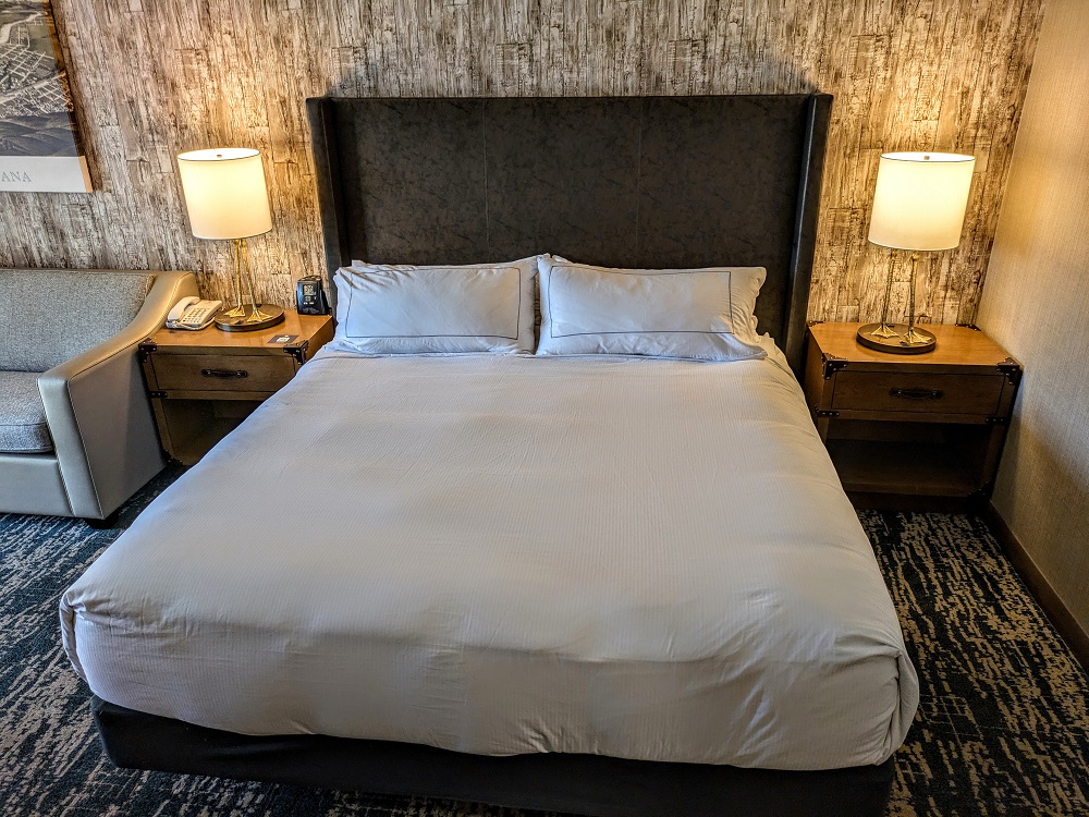 DoubleTree Missoula-Edgewater - King bed