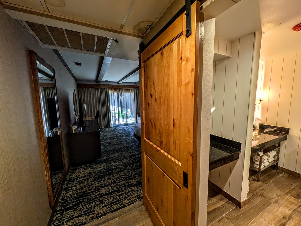 DoubleTree Missoula-Edgewater - Room entrance