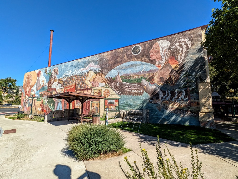 The Women's Commemorative Mural in Helena, MT
