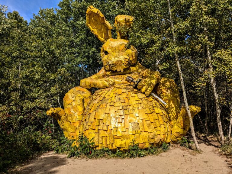 How To Find Thomas Dambo's Trolls In Detroit Lakes, MN (And The Golden ...