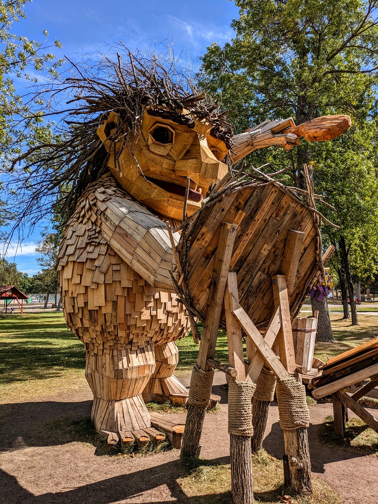Thomas Dambo troll - Alexa's Elixir in Detroit Lakes