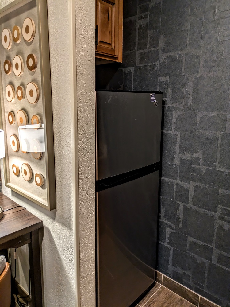 Homewood Suites Jackson, WY - Fridge-freezer