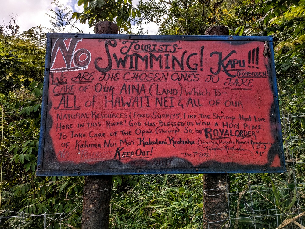 No swimming sign at Hanawi Falls
