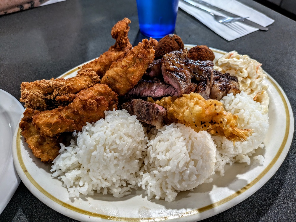 Tip Top Yokozuna Bento plate at Tip Top Cafe